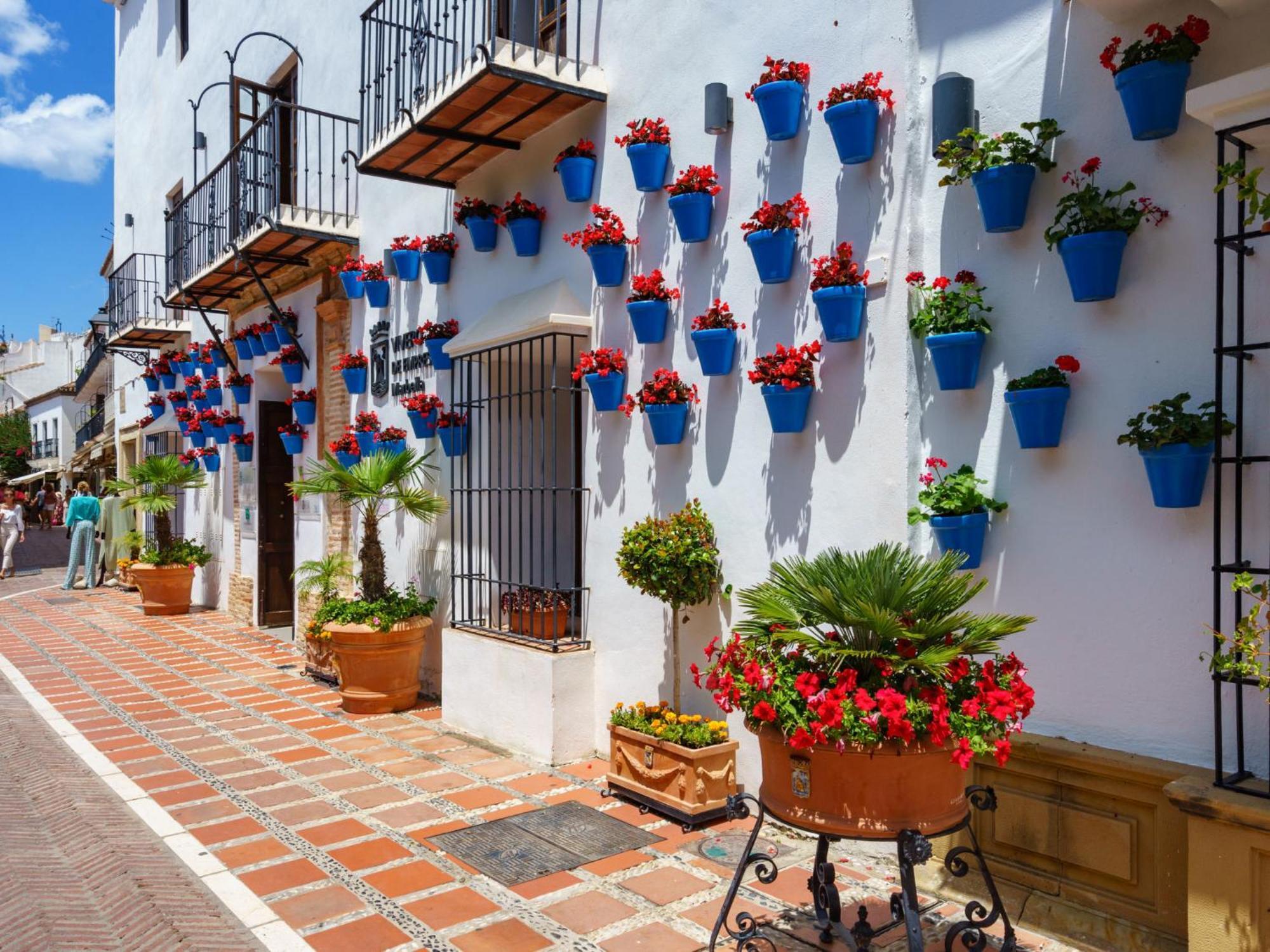 Real Gardens By Interhome